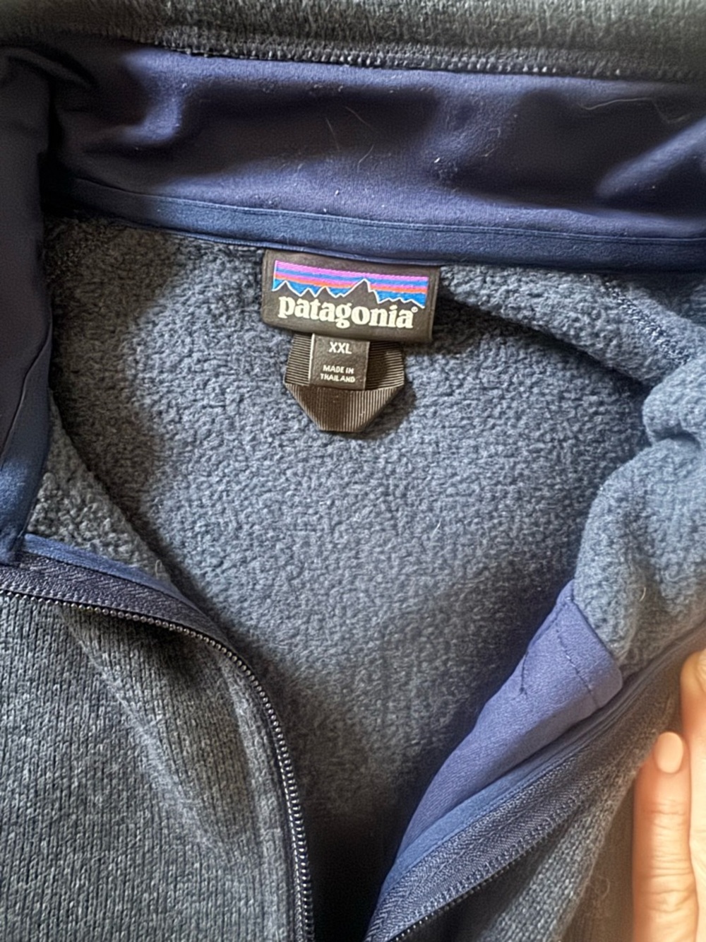 Patagonia Men's Navy Half-Zip Fleece Pullover - Picture 6 of 6